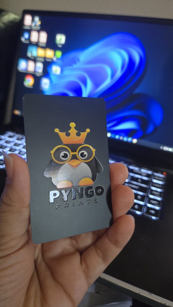 Tarjeta de presentación personalizada de Pyngo Prints